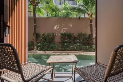 Deluxe Doppelzimmer mit Poolzugang — The Marin Phuket Kamala Beach